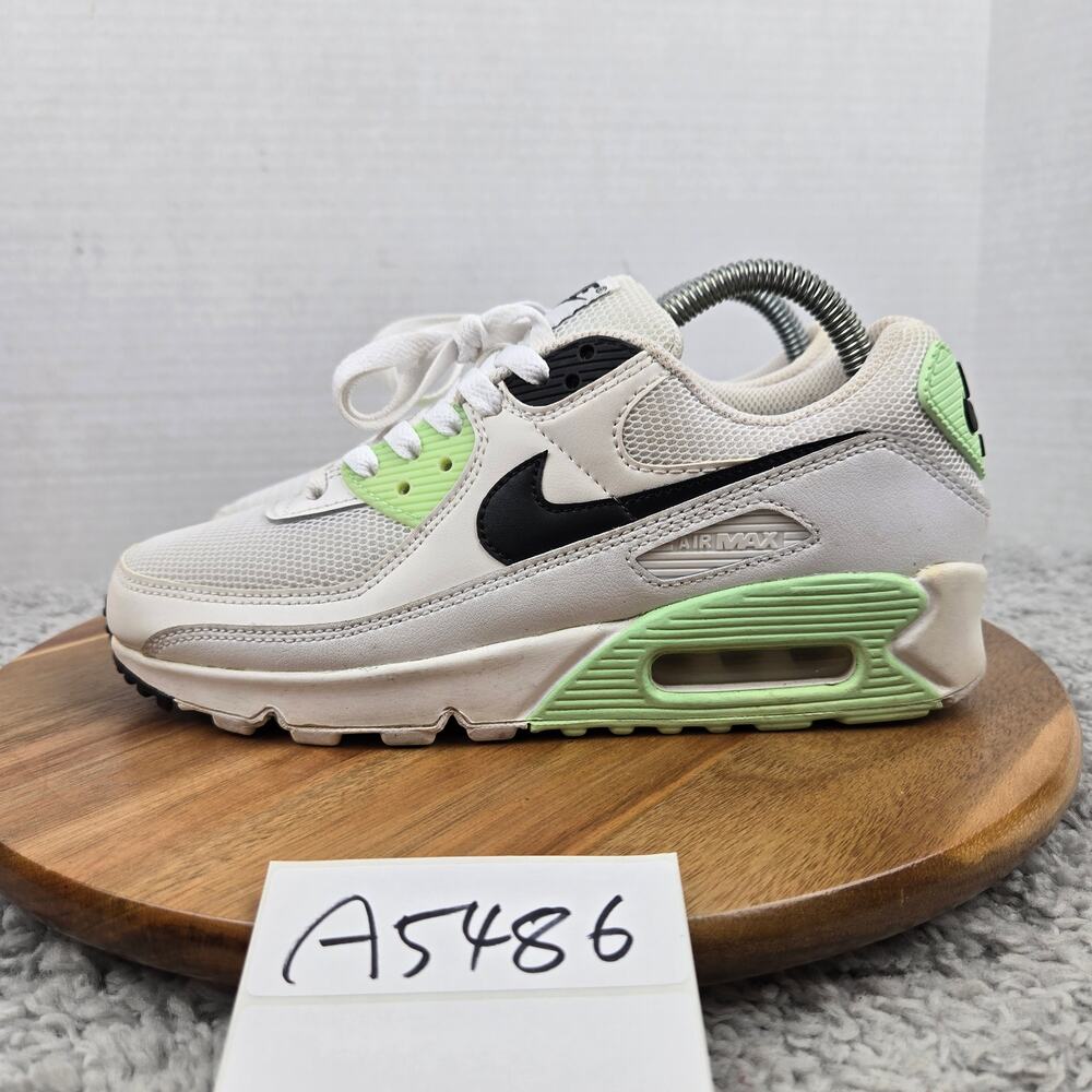 Nike Womens 7.5 Air Max 90 White Vapor Green Athletic Daily Lace Up Sneaker